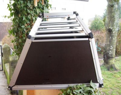 Original Schmidt-Box für (großen) Hund mit Fluchttür