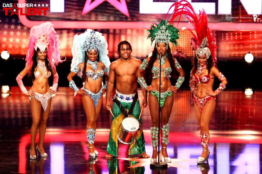 Sambashow Brasilshow Brasilianische Tänzerinnen Paderborn Kaiserslautern Mainz Trommler bundesweit