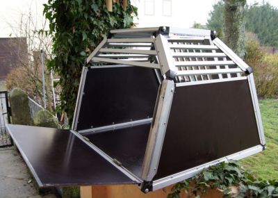 Original Schmidt-Box für (großen) Hund mit Fluchttür