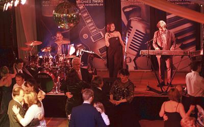 Party Band RiCHiES TWiNS Musik,Party,Hochzeitsband,Liveband,Tanzband,Showband,Coverband,Hochzeit