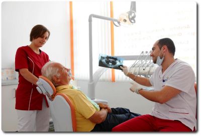 Zahnklinik-Medical-Implant