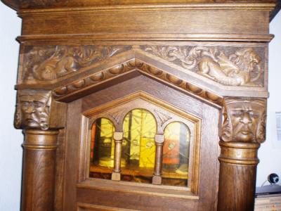 2 Antike Schränke ca. 1920 evtl. als Dekoration Preis: VB