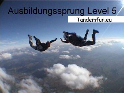 Fallschirmspringen Ausbildung AFF aus 4300m - Skydive Bayern