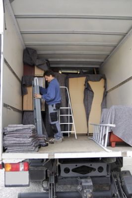 Umzüge, Entsorgung, Wohnungsauflösungen u. Renovierung