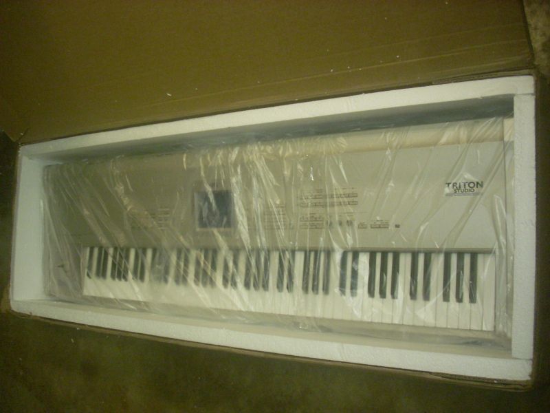 ​Sales : Yamaha PSR-S910 , Yanagisawa Model B-9930 ,KORG PA588 88 Key ,Roland