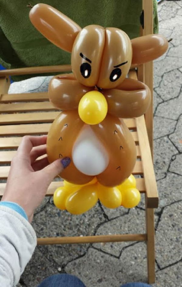 Vermietung von Attraktionen z.B. Bullriding, Hüpfburg uvm.