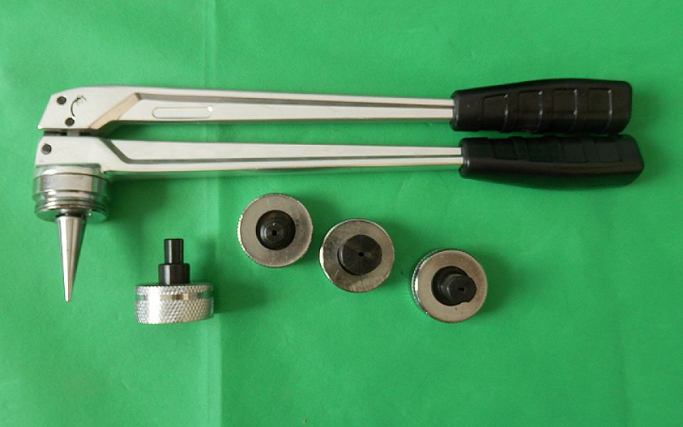 Fitting Werkzeug Koffer - ähnl. REHAU Rautool M1 - Aufweitzange Presszange 16-32mm