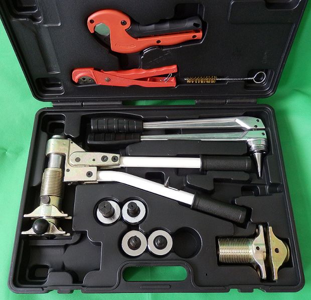 Fitting Werkzeug Koffer - ähnl. REHAU Rautool M1 - Aufweitzange Presszange 16-32mm