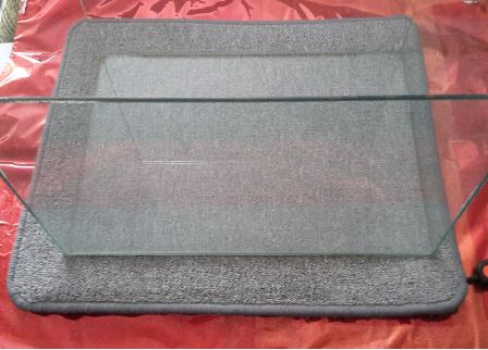 Aquarium oder Terrarium temperieren.