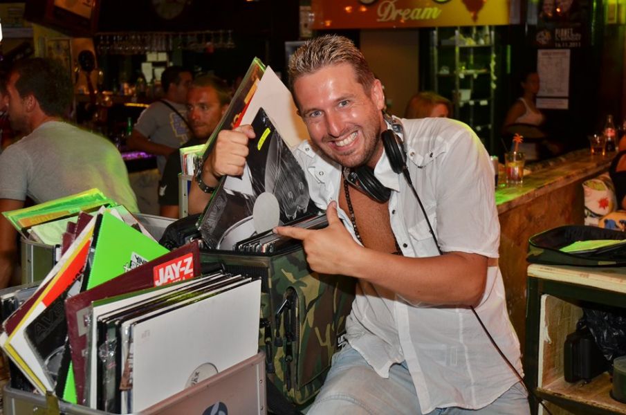 DJ für Firmenfeier / Betriebsfeier buchen