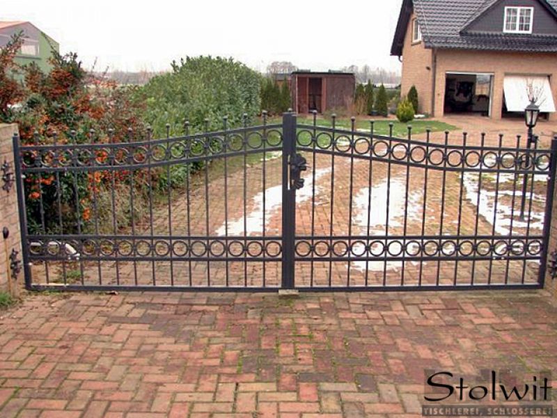 Zäune, Umzäunungen, Metallzäune, Tore, Doppelstabmatten aus Polen
