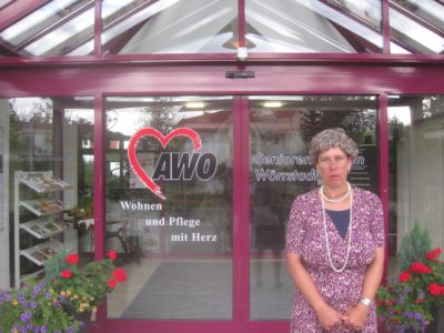  „Turne bis zur Urne-   Lackmeiers Oma F.R.I.E.D.A. 