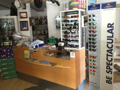 Pfandrechtsversteigerung Surf-, Skate-, Snowboardshop