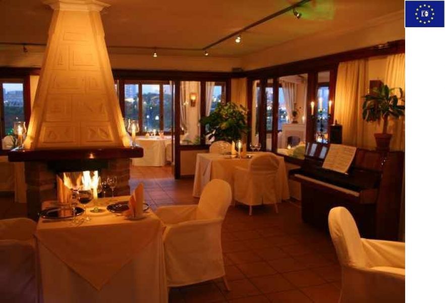 Exklusives Restaurant mit eigenem Strandzugang