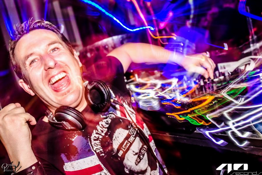 DJ für 80er Party buchen