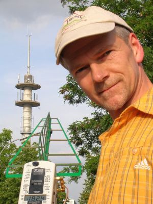 Haus- u Schlafplatzuntersuchung v Baubiologen u Sachverständigen: Elektrosmog, Schimmel, Schadstoffe