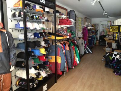 Pfandrechtsversteigerung Surf-, Skate-, Snowboardshop