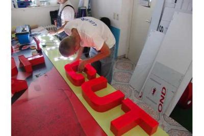 ab 99 euro led leuchtbuchstaben buchstaben mit beleuchtung berlin leuchtreklame 3d leuchtwerbung 