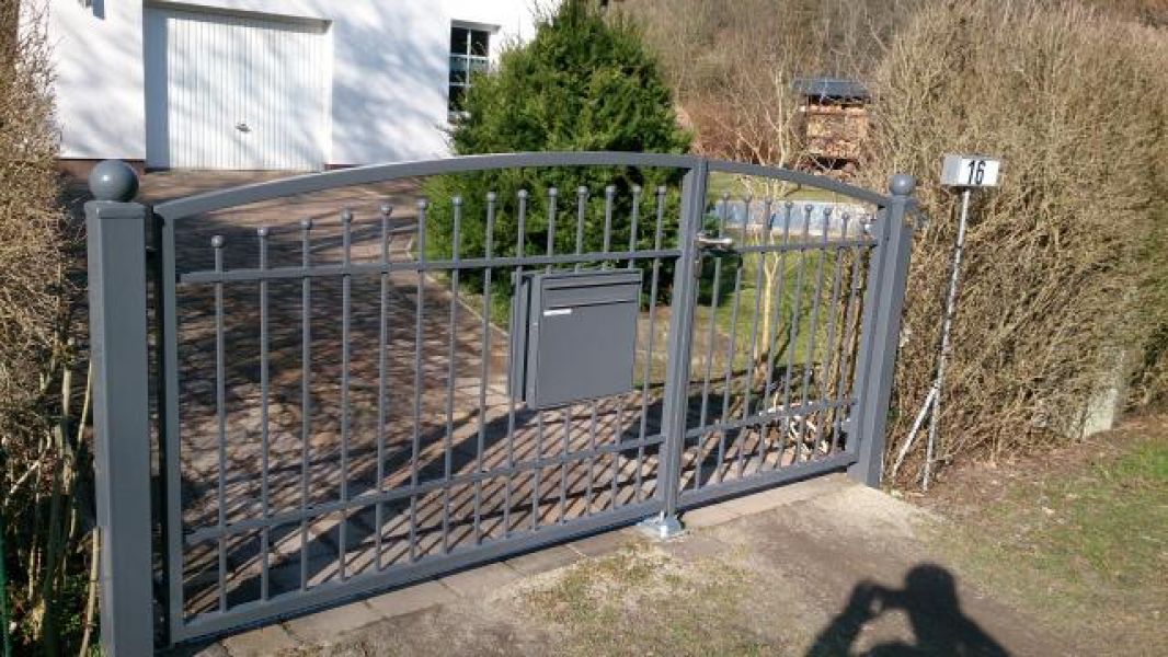 Zaun aus Polen, Zaune. Metallzaune.Tore.Toranlage