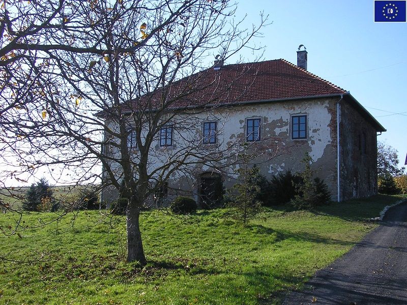 Das Haus  ( Kurie )  stammt aus  1720