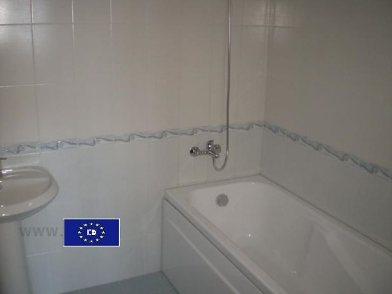 Neubau - Villa mit Zugang zum Stausee ( 1.Linie )