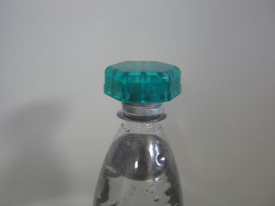 Flaschenöffner für PET Flaschen