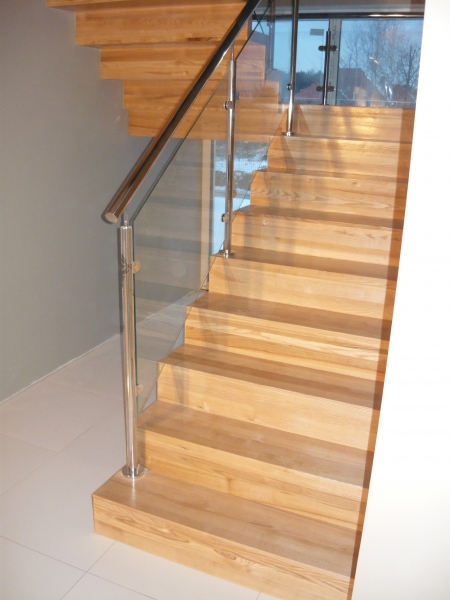 Treppen aus Polen, Massivholzbuche,Eiche,Ahorn Treppen. Treppenbau