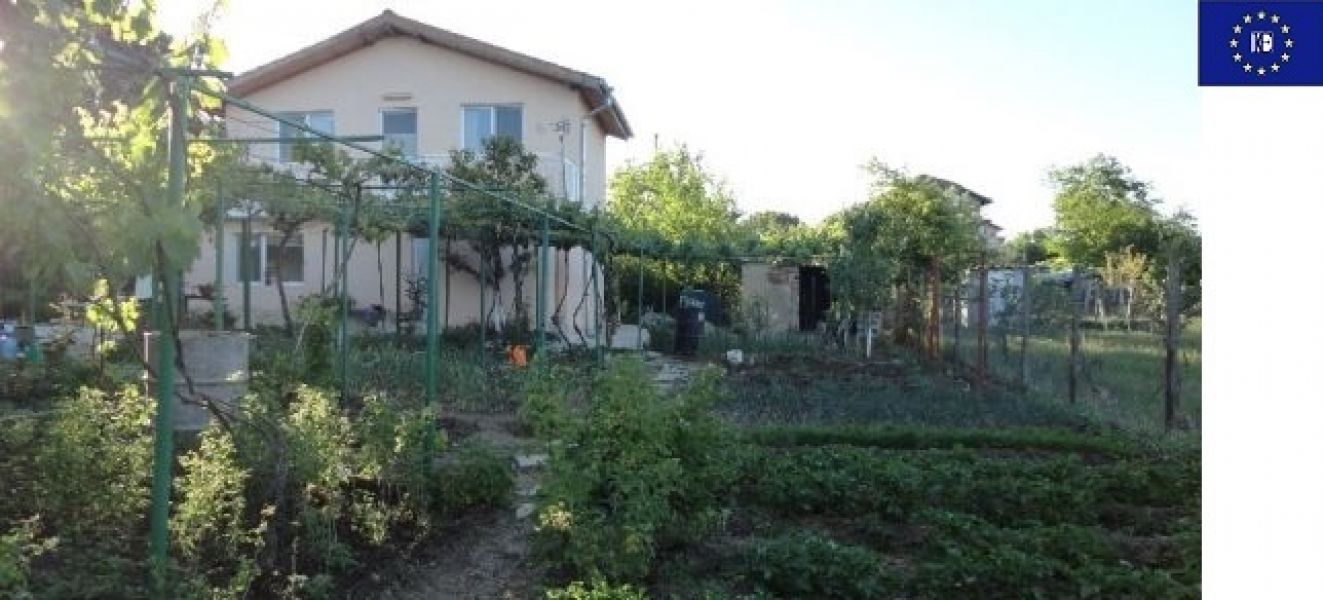 Neues zweistockiges Einfamilienhaus,3 km vom Goldstrand 