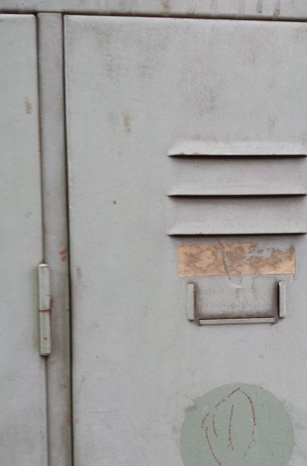 5er vintage shabby Spind Stahlschrank Berlin