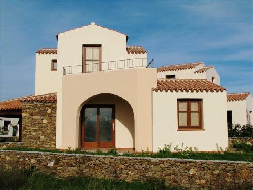 Villa -etwa 800 Meter vom Strand entfernt - Euro 159,000