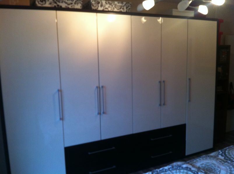 Kleiderschrank  - wie neu