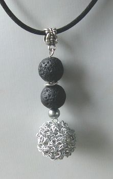 Silberschmuck, Lavaanhänger in silber-schwarz