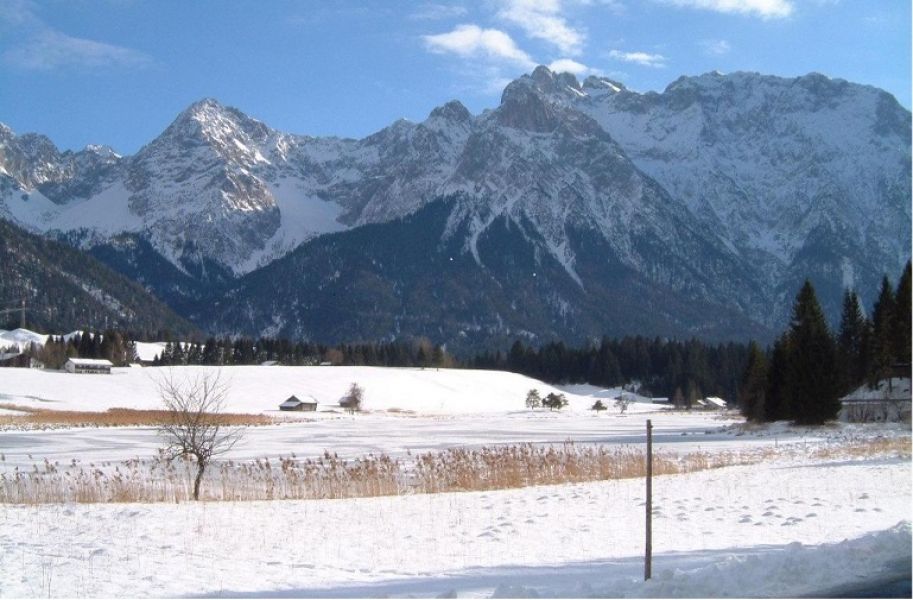 Skiurlaub in 82481 Mittenwald-Haus 2-7P.zum Lift nur 1,5 km 