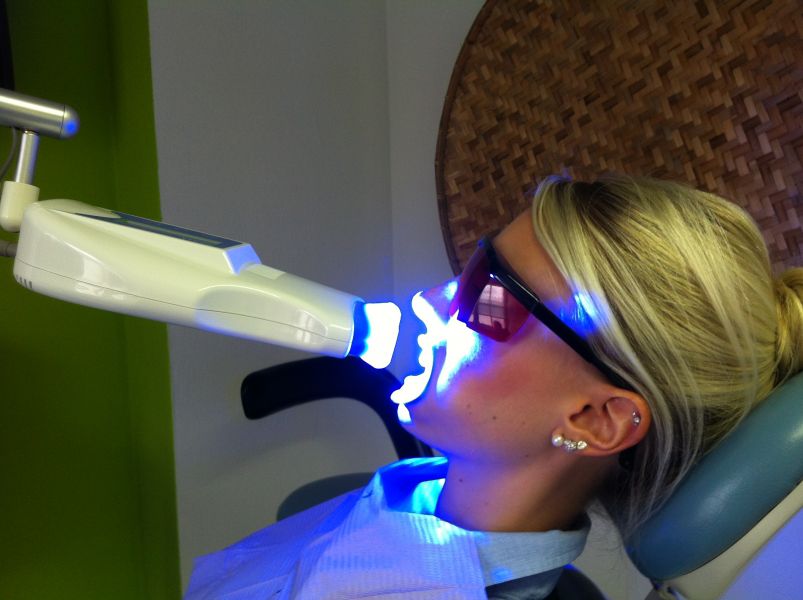 Bleaching by eDEL weiss zahnkosmetik