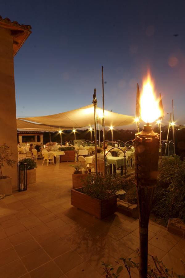 Exklusives Restaurant mit eigenem Strandzugang