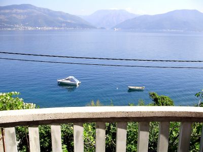 Urlaub in Montenegro, FeWo direkt am Meer !