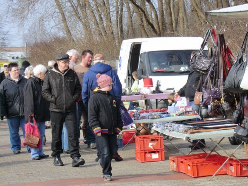 XXL-Volkströdelmarkt zum Frühjahrsmarkt Wilhelmshaven / Sportforum 05.+ 06.04.2014