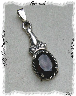 Schmuck, entzückender Granatanhänger 