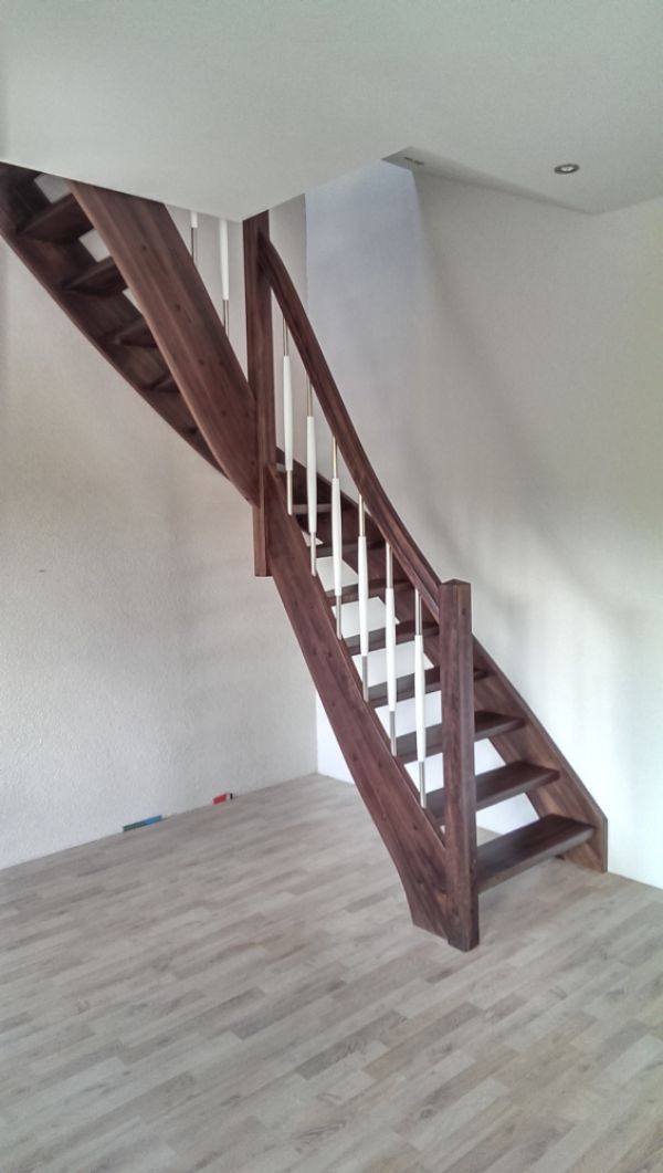 Holztreppen aus polen, Treppen Berlin, Metalltreppen Gunstig