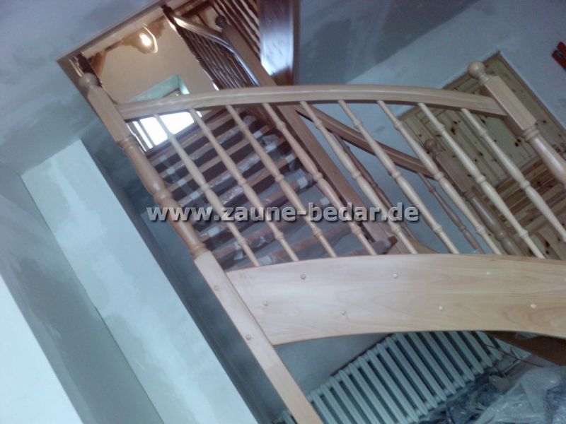 Holztreppen aus Polen * Treppen aus Polen * Treppe aus Holz aus Polen