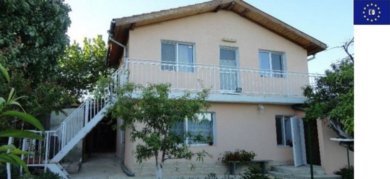 Neues zweistockiges Einfamilienhaus,3 km vom Goldstrand 