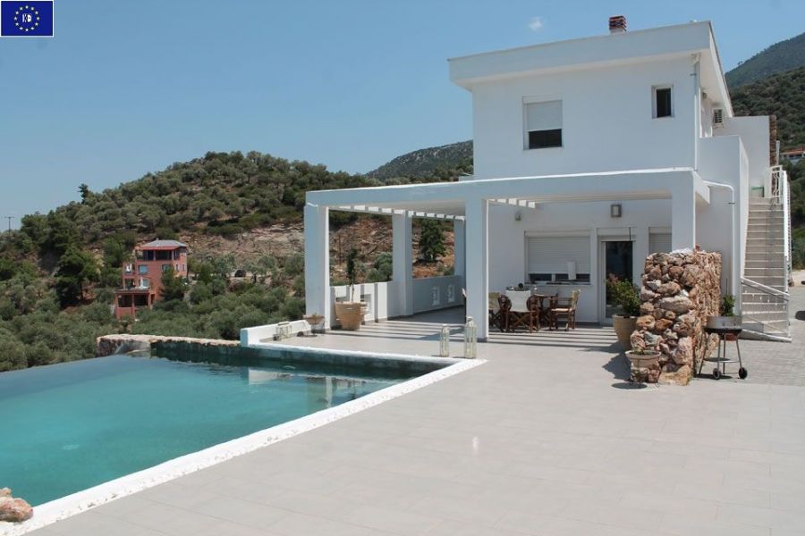 Auswandern-Griechenland-APPARTMENT HAUS ERSTE LINIE