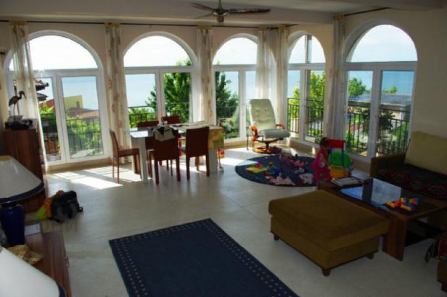 Luxushaus in Albena mit schonem Meerpanorama