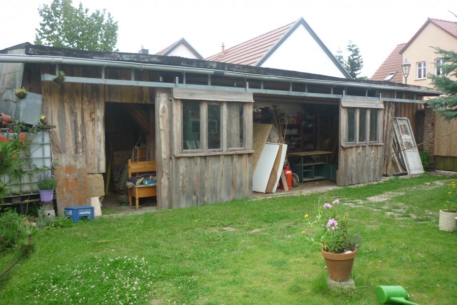 Sehr altes,zentral,aber ruhig gelegenes Fachwerkhaus+Gewächshäuser+Schuppen,Nähe:2 Badeseen