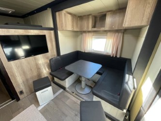 Pferdetransporter Vollausstattung Wohnabteil mit Popout Wohnmobil Zulassung 100KM