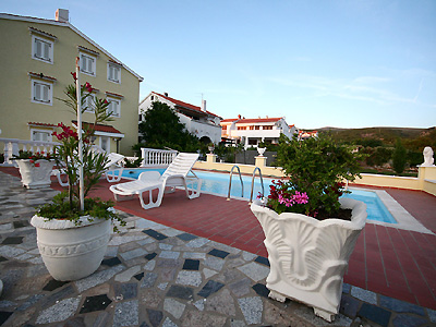 Ferienhaus- FeWo-Privatunterkunft Villa SOKIC mit Pool - Kroatien - Insel Krk - Punat 