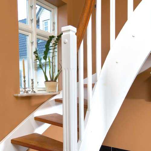 Holztreppen aus Buche, Eiche, Esche, Meranti