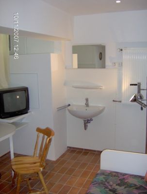 möbliertes Nichtraucherzimmer