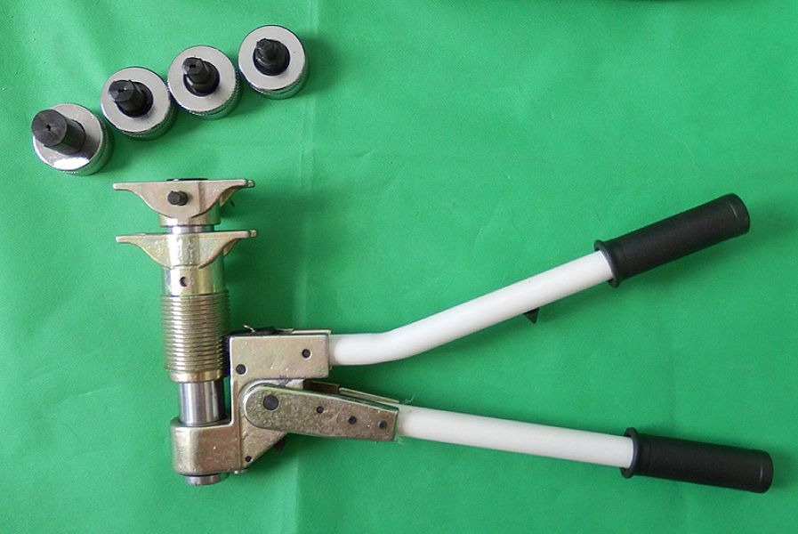 Fitting Tool - Aufweitzange Werkzeug Koffer - Ähnl. REHAU Rautool