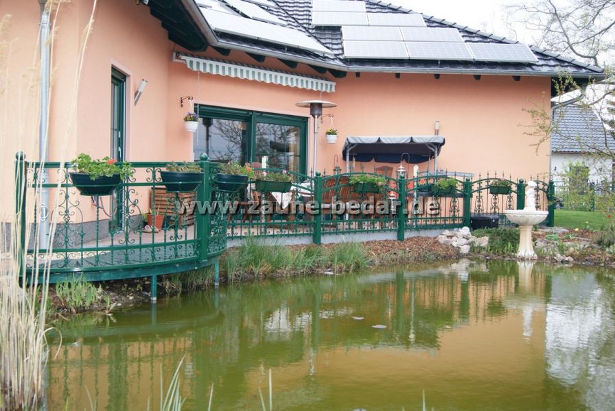 GELÄNDER AUS POLEN, Fenstergitter, Geländer auf dem Balkon 